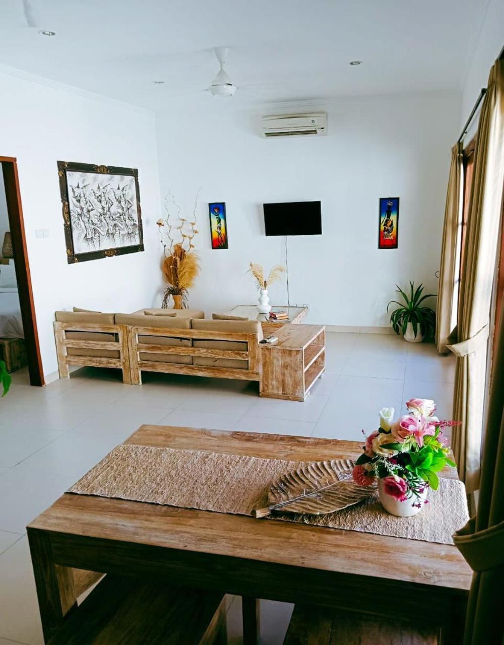 Villa Misoni 2 Bedrooms Side Sanur!