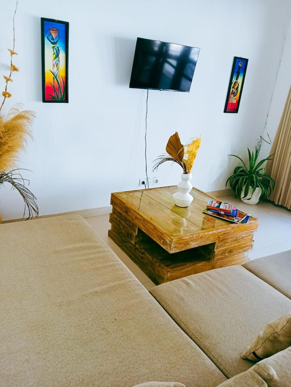 Villa Misoni 2 Bedrooms Side Sanur!